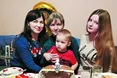 Дві дочки та невістка народили в один день!