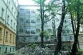 І грошей бракує, і робітників...