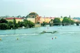 Щоб зайти у празький храм, треба... заплатити