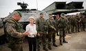 «Путін не цінує слабкості», — міністр оборони ФРН закликала до жорсткішого курсу щодо Росії