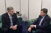 Порошенко на зустрічі з Домбровскісом закликав Єврокомісію швидко визначитись з переговорною рамкою