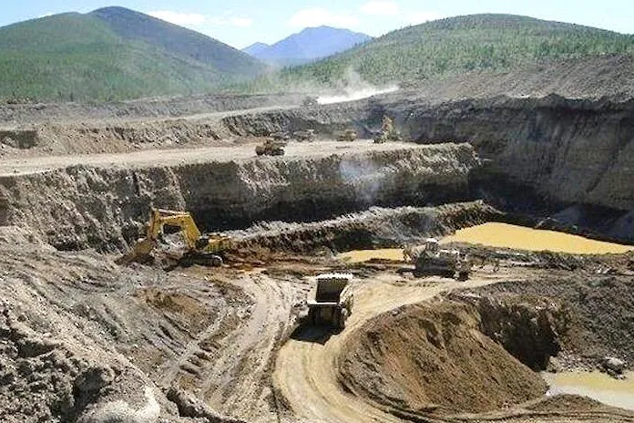 Урочище літію у Кураховому на Донеччині. Нині його окупували російські зайди...