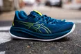 Технології та інновації в кросівках Asics: що робить їх особливими