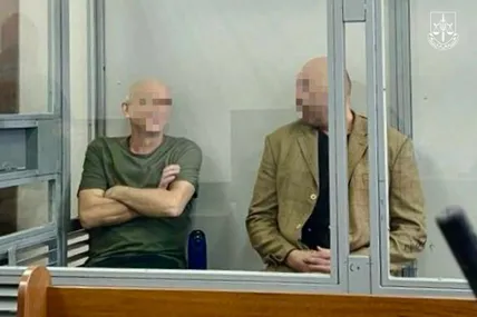 Колишні львівські «беркути» Микола Старосілець та Ростислав Пацеляк у залі судових засідань. Фото зі сайту Офісу Генеральної прокуратури.