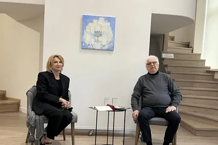 «Тато все, що не може сказати словом — домальовує. А те, що не може намалювати — доповнює своїм глибоким словом»