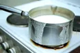 Домашнє – з кишковою паличкою, магазинне – з пальмовою олією