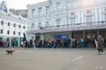 За квитками на виставу люди стояли у чергах… по кілька годин (ФОТО)