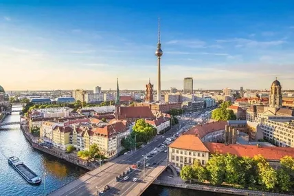 Попри зменшення темпів зростання ВВП, Німеччина залишається економічним локомотивом Європейського Союзу. Фото dasweltauto.at.