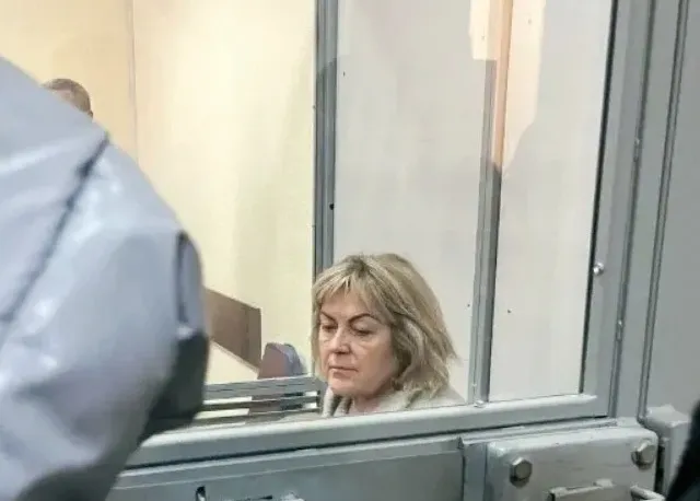 Тетяну Крупу (вона уже у СІЗО) виключили з фракції «Слуга народу» у Хмельницькій облраді.