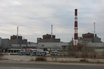 Окупанти підходять до Запорізької АЕС та починають розміщувати "Гради"