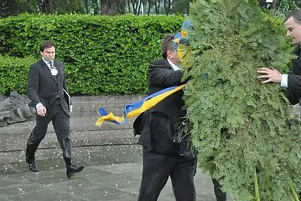 Обізвався... Янукович