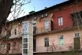 У Львові мешканці будинку самі встановили зовнішній ліфт для свого сусіда з інвалідністю (ФОТО)