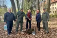 У львівському ботсаду висадили дуб Тараса Шевченка