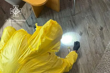 Розлита ртуть. Фото: Головне управління ДСНС України у Львівській області