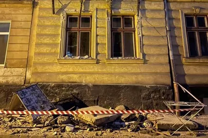 Обвал балкону. Фото: Львівська міська рада