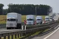 "Гуманітарні" вантажівки з Росії в'їхали на територію України