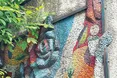 Коштовний твір мистецтва — на стіні гаража у промзоні