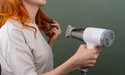 Чи шкідливо завжди сушити волосся феном?