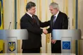 Порошенко: "Україна може отримати безвізовий режим у середині 2016 року"