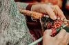 Штучна «бабуся» дістає шахраїв розмовами про булочки