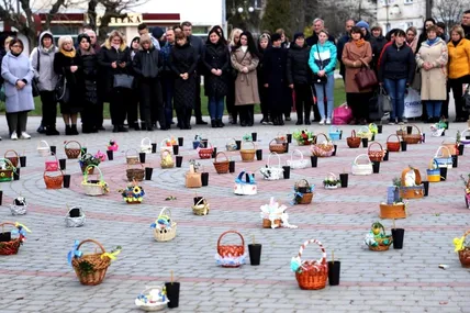 «Вони споглядають з небес»: тихою акцією вшанували пам’ять дітей, які загинули під час війни