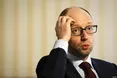 «Посіпака Каплін» писав у ГПУ, що Яценюк взяв 3 млн. «баксів» хабара