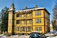 Без вікон, без дверей, без батарей…