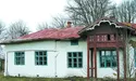Не школа, а хатина на курячих лапках!