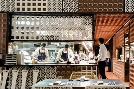 На першому місці рейтингу The World's 50 Best Restaurants - популярний барселонський заклад Disfrutar. Фото Facebook.