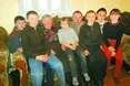 Дві руки на двох
