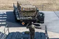 Транспортування американської допомоги в Україну із хабу у Польщі відновилося, — Міноборони Польщі
