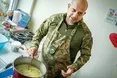 «Моє завдання — приготувати смачно з того, що є»