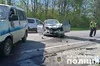 Четверо травмованих внаслідок автозіткнення на дорозі Тернопіль-Львів