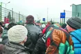 «То Путін робить, щоб у нас штучні черги на кордоні були. Ще й журналюги копають...»