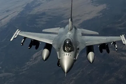 F-16. Фото умовне