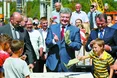 Війна війною, але треба заводи відкривати, житло будувати, дороги латати