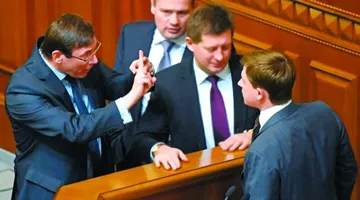 Для Довгого у генпрокурора руки закороткі