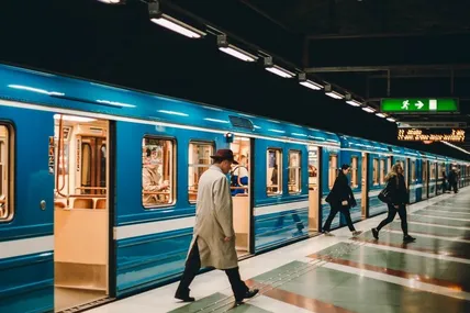 У Києві в новорічну ніч громадський транспорт працюватиме довше, фунікулер — цілодобово