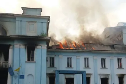 Наслідки обстрілу м. Часів Яр. Фото: начальник Донецької ОВА Павло Кириленко
