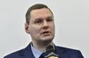 Слідчий ДБР, який переслідував майданівців, підписав подання щодо Порошенка