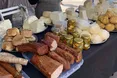 Мед та вуджені ковбаси — з Луцька, сири — з Івано-Франківщини