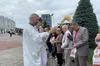 Львів'яни освячують у церквах пасхальні кошики
