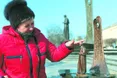 Дорослі натирають голову Шевченка, діти просять у левів презентів