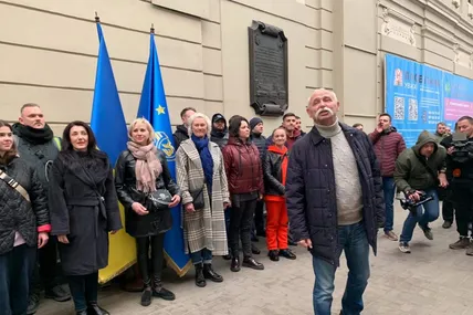 На львівському вокзалі - атмосферний концерт хору Верьовки