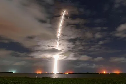 SpaceX оголосила про втрату до 40 мінісупутників Starlink через геомагнітну бурю