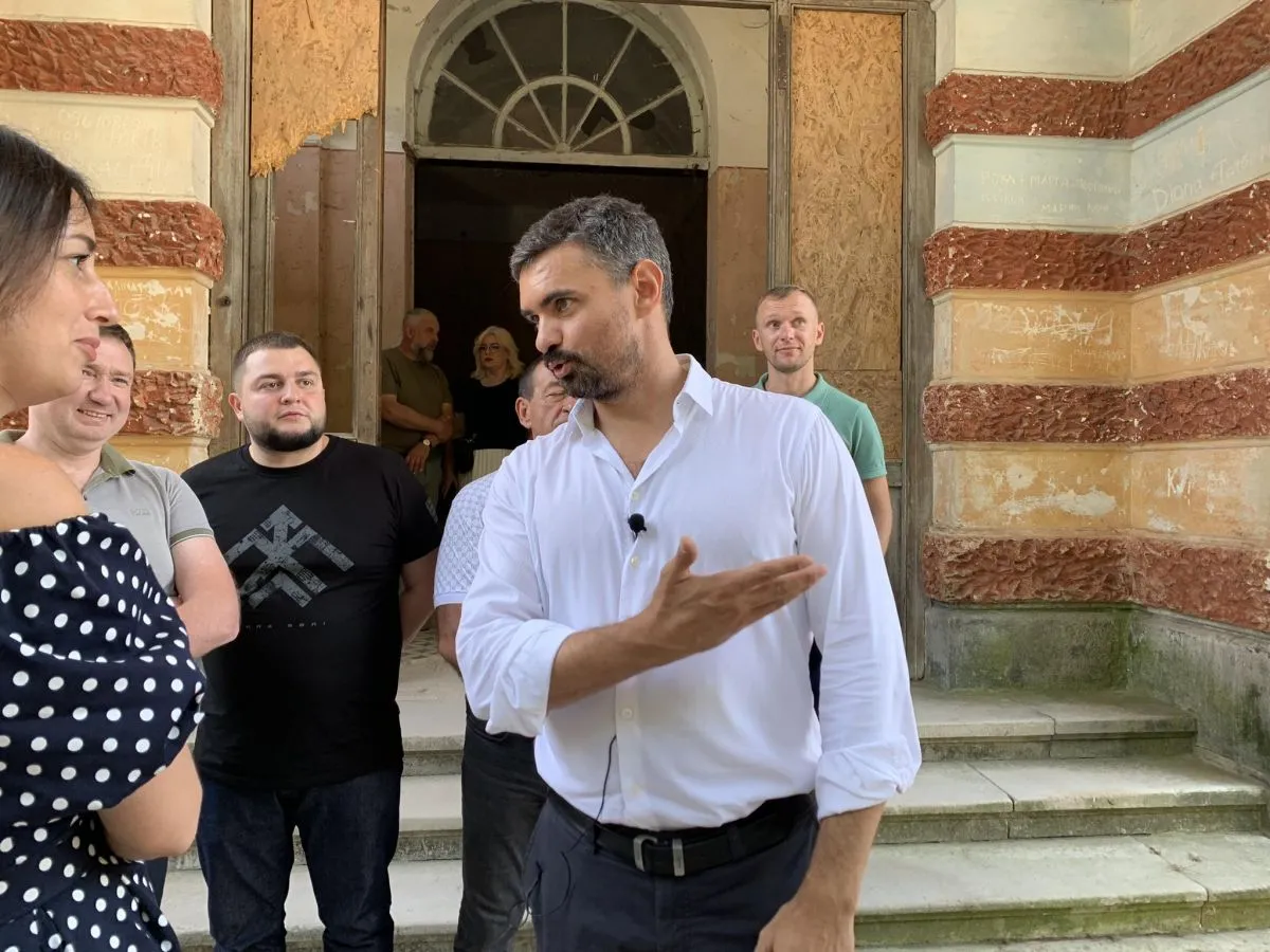 Інвестор та власник Ігор Ліскі назвав себе новим графом роздільського палацу.