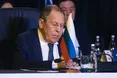 росія готова вести переговори і з Україною, і з Європою, але бойові дії будуть припинені лише за результатів, які влаштовують росію