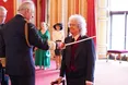 Чарльз ІІІ посвятив у лицарі гітариста «Queen»