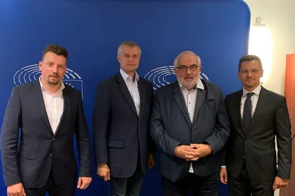 Польща розірвала відносини із російськими містами-побратимами