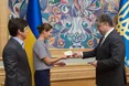 Порошенко вручив Марії Гайдар український паспорт